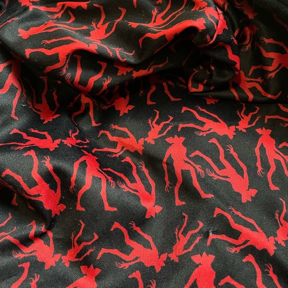 Netflix stranger things Demogorgon zip up hoodie - Picture 4 of 17